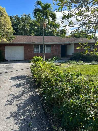 Main picture of 2150 SW 154th Ave