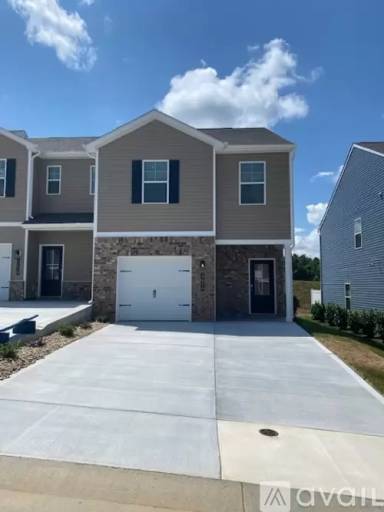 Main picture of 3474 Tyee Crossing Way