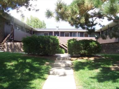 Main picture of 1944 Meadow Dr