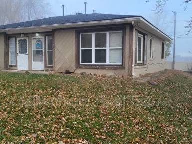 Main picture of 325 E Sheffield Ave