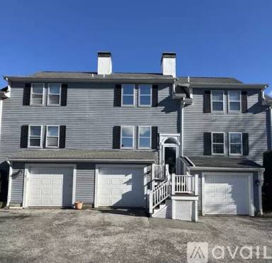 Main picture of 33 Van Zandt Ave