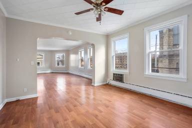 Main picture of 531 Merritt Ave