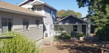 Main picture of 477 Johnson St
