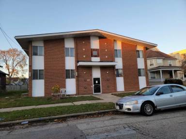 Main picture of 349 W Grand Ave Beloit - 203