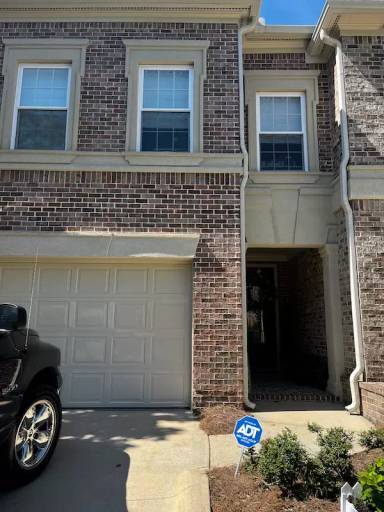 Main picture of 3381 Regent Pl SW