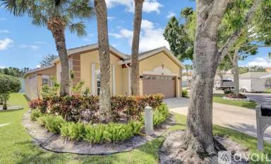 Main picture of 165 Harbor Lake Cir