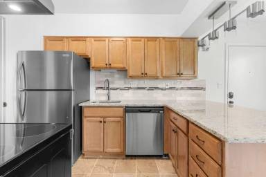 Main picture of Peppertree Condominiums