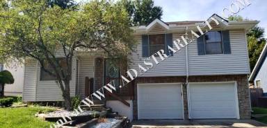 Main picture of 331 SE Greystone Dr