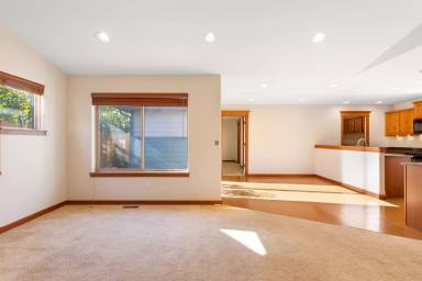 Main picture of 1087 Cottonwood Rd
