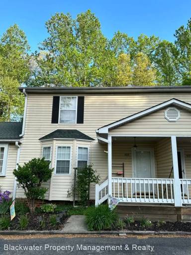 Main picture of 602 Goose Meadow Dr