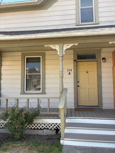 Main picture of 214 Walnut St