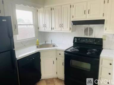 Main picture of 34 Lexington Ave