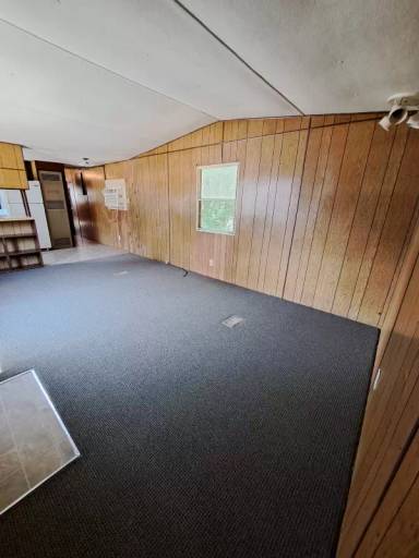 Main picture of 226 SW 13