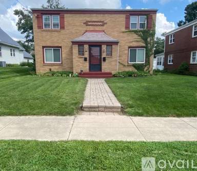 Main picture of 717 N Highland Ave
