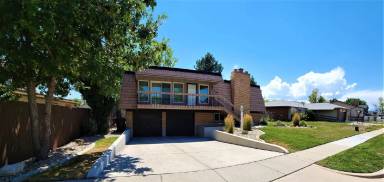 Main picture of 404 E Doreen St
