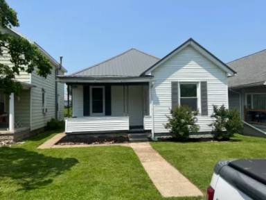 Main picture of 302 McCoy St