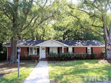 Main picture of 404 N Ennis St