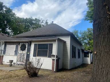 Main picture of 312 W Martin St