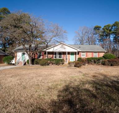 Main picture of 1733 Daisy Ln