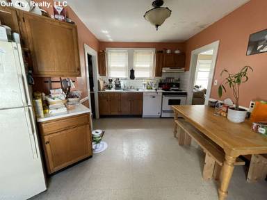 Main picture of 79 Flint St