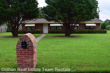Main picture of 411 Dolphin Dr