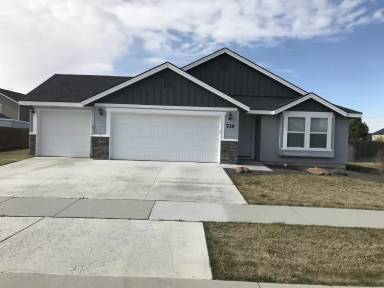 Main picture of 739 N Pringlewood Pl
