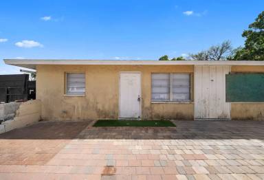 Main picture of 464 Carolina Ave