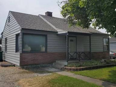 Main picture of 224 E Graves Rd