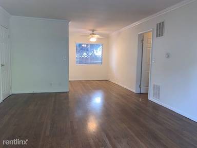 Main picture of 1438 S Barrington Ave