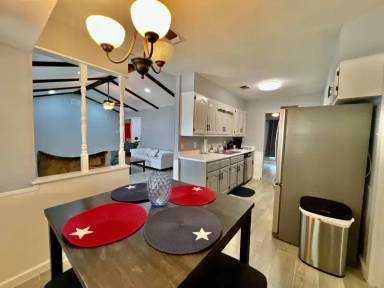 Main picture of 506 Balboa Dr