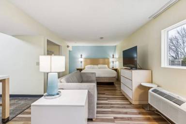 Main picture of 6990 Dodge St