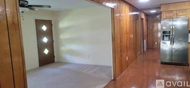 Main picture of 100 Meadowbrook Dr