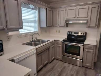 Main picture of 8538 Kaylynn Ave