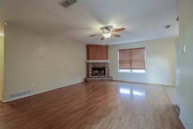 Main picture of 801 Ironton Dr