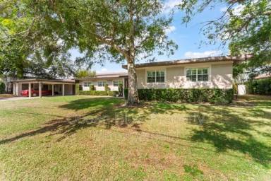 Main picture of 3409 S Beach Dr