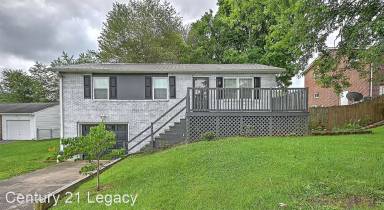 Main picture of 101 Cedar Park