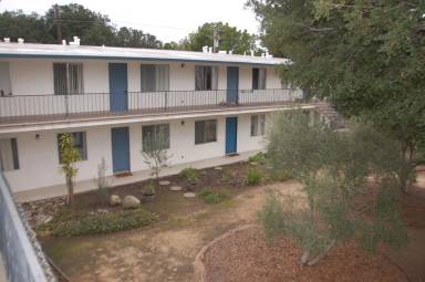Main picture of 277 W Alamar Ave