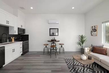 Main picture of 1704 Hanford Dr