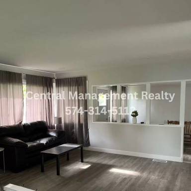 Main picture of 1311 Helmen Dr
