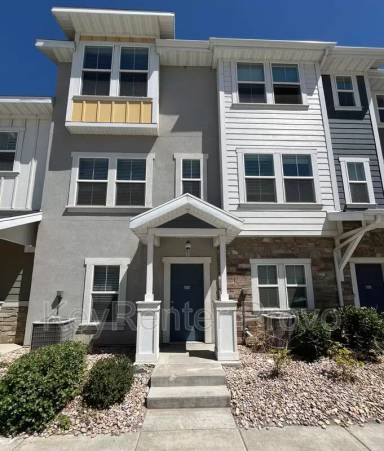 Main picture of Edgewater at Geneva