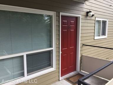 Main picture of 2820 75th Pl SE