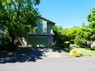 Main picture of 12887 SW Village Park Ln