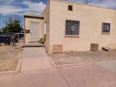 Main picture of 409 Yale Blvd SE
