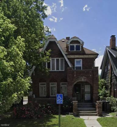Main picture of 2901 Doris St