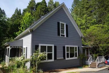 Main picture of 106 Prospect St