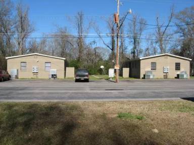 Main picture of 900 N Church St