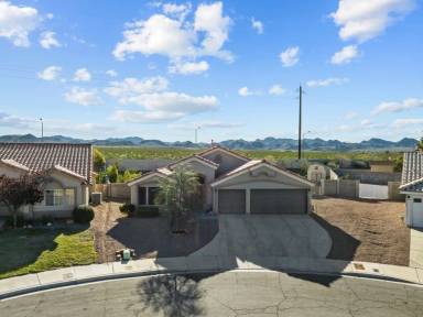 Main picture of 532 Faultless St