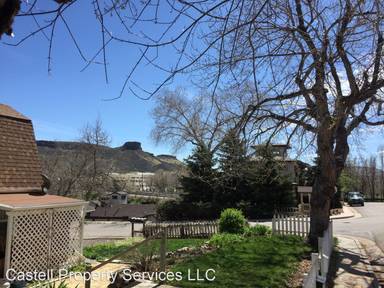 Main picture of 555 Arapahoe St