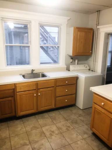 Main picture of 4 Arnold Ct