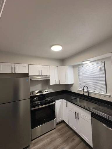 Main picture of 5101 S Madison Ave